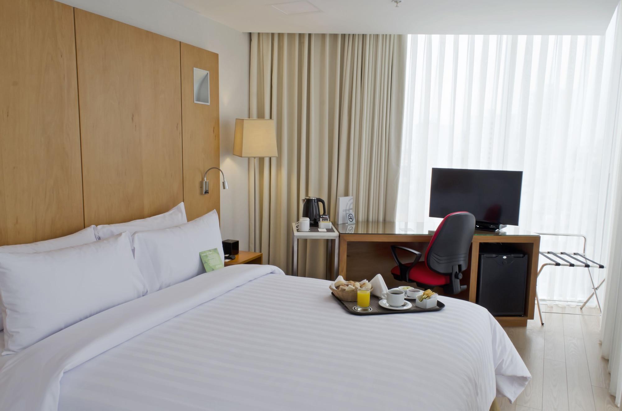 Ramada Encore By Wyndham Lima San Isidro Exteriör bild