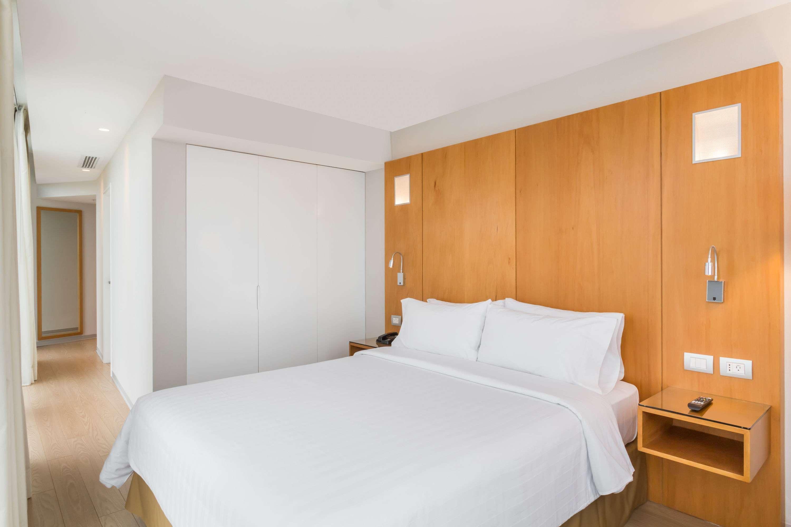 Ramada Encore By Wyndham Lima San Isidro Exteriör bild