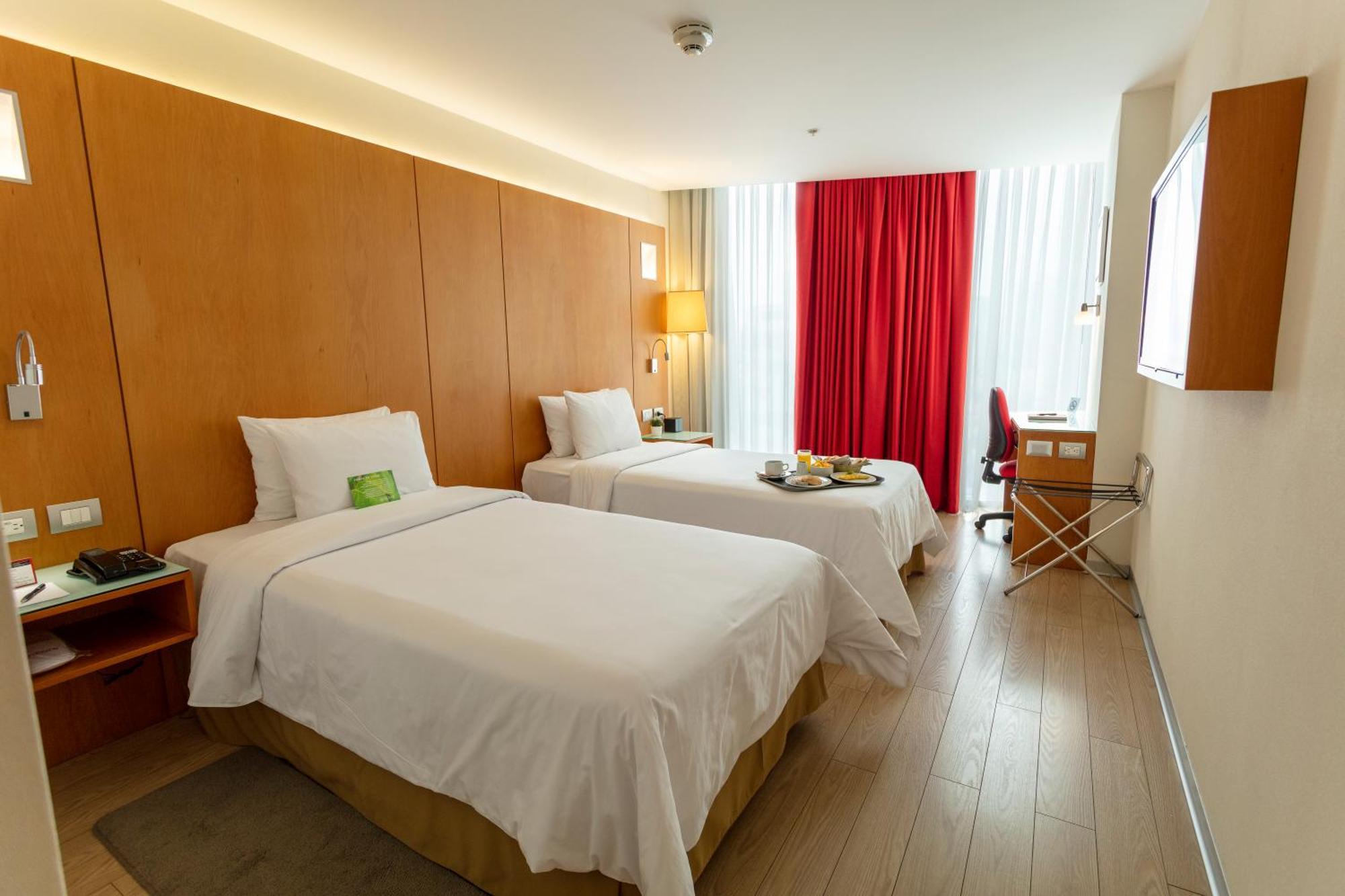 Ramada Encore By Wyndham Lima San Isidro Exteriör bild