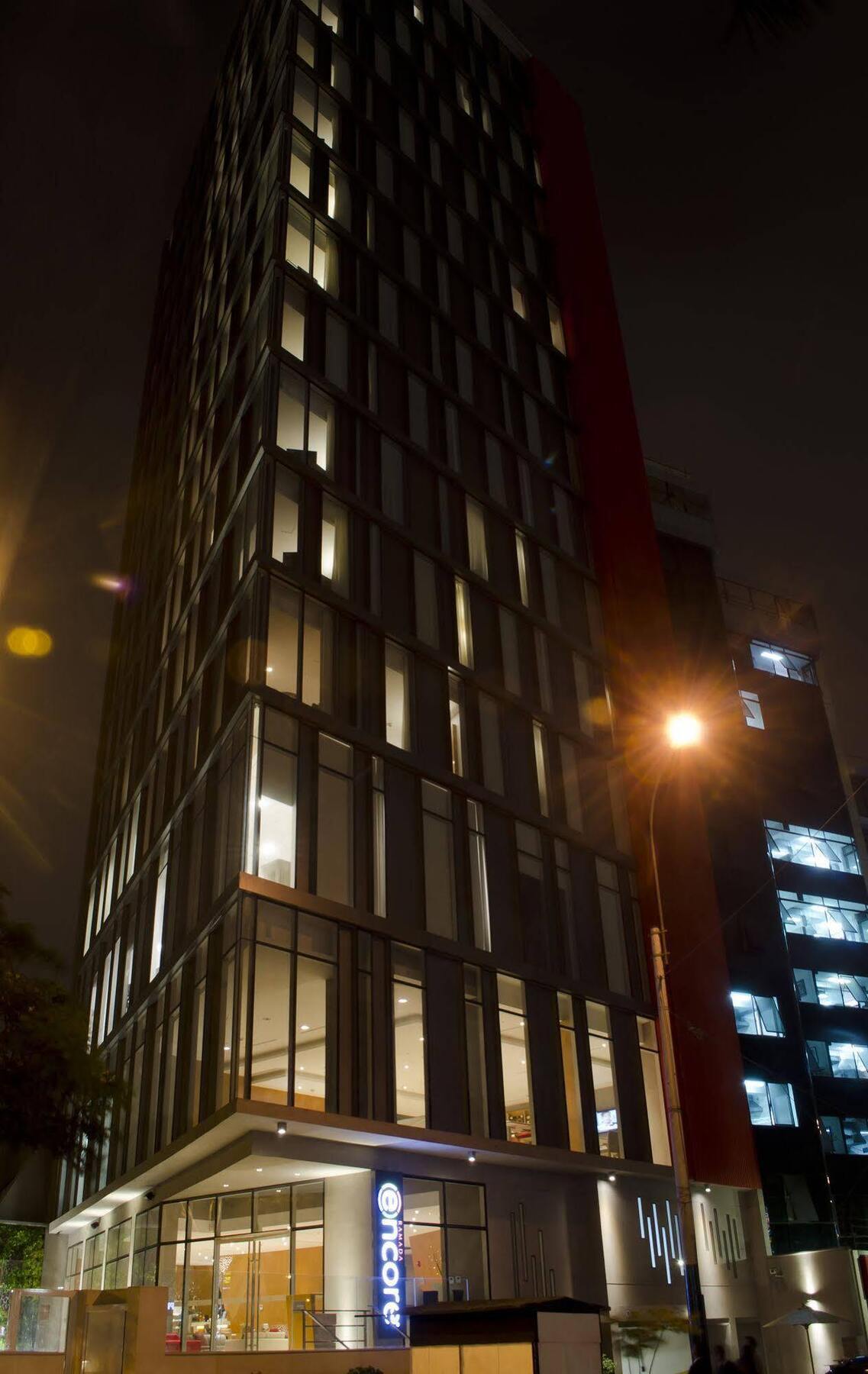Ramada Encore By Wyndham Lima San Isidro Exteriör bild